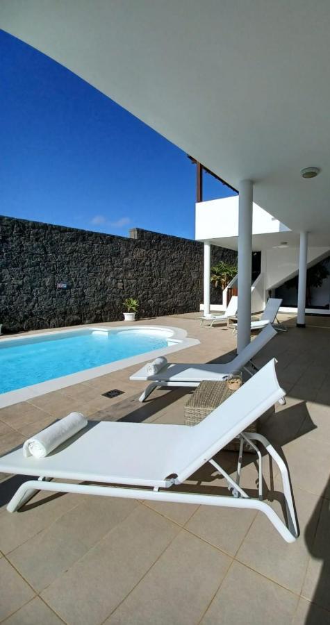 Villa Lanzarote Puerto Calero Exterior photo